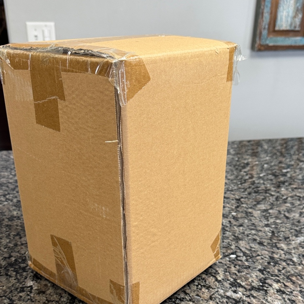 Roots & Harvest 2L Water-Seal Crock NEW - Picture 6 of 6